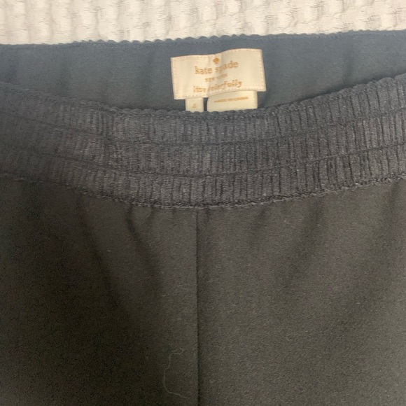Kate Spade Classic Black Pants Blaze a Trail Elastic Waist Legging Cropp Sz4 - Picture 11 of 12